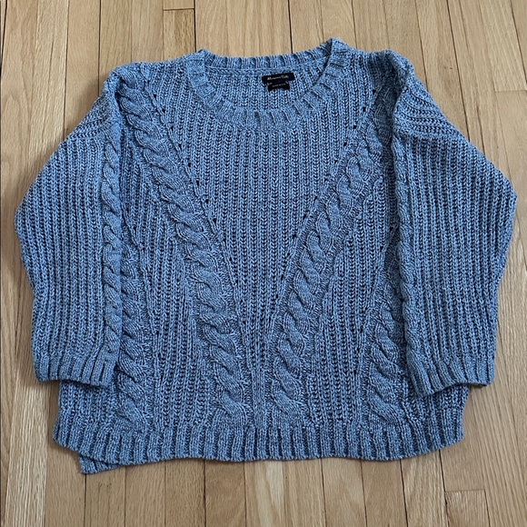 Massimo Dutti Sweaters - 5 for $25 // Massimo Dutti light blue 3/4 sleeves knit fisherman sweater medium